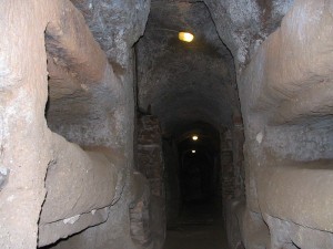 800px-Catacombe[1]