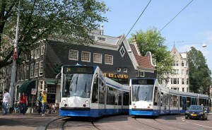 800px-Combino_lijn_1_Spui_Amsterdam