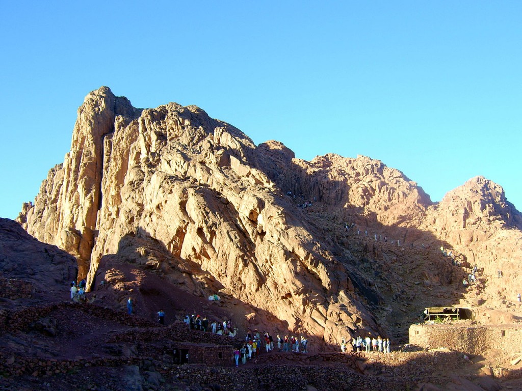 Vue du sommet du mont Sinaï.