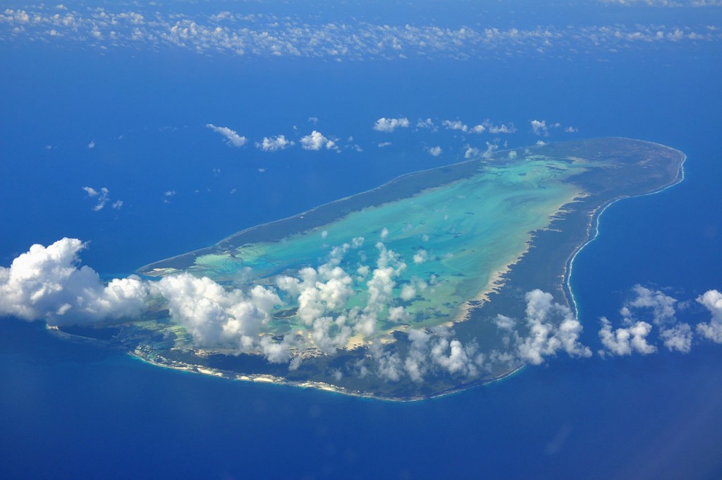 1280px-Seychelles_outer_islands_25.08.2009_10-20-09[1]