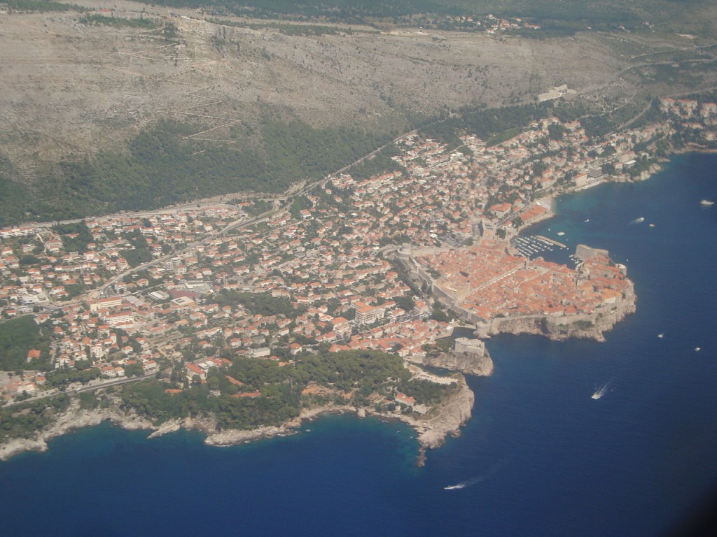 1280px-Aerial_view_Dubrovnik[1]