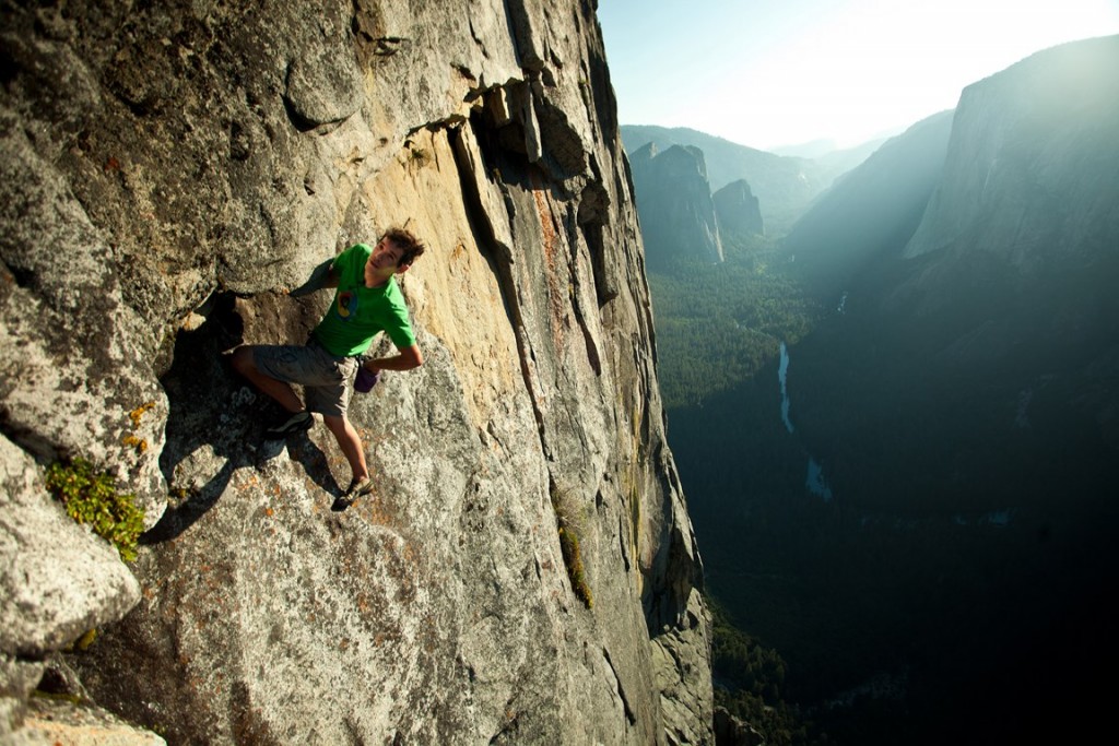 12-Alex-Honnold-free-solo-on-Sentinel-2011-ph-Pete-Mortimer (Copier)