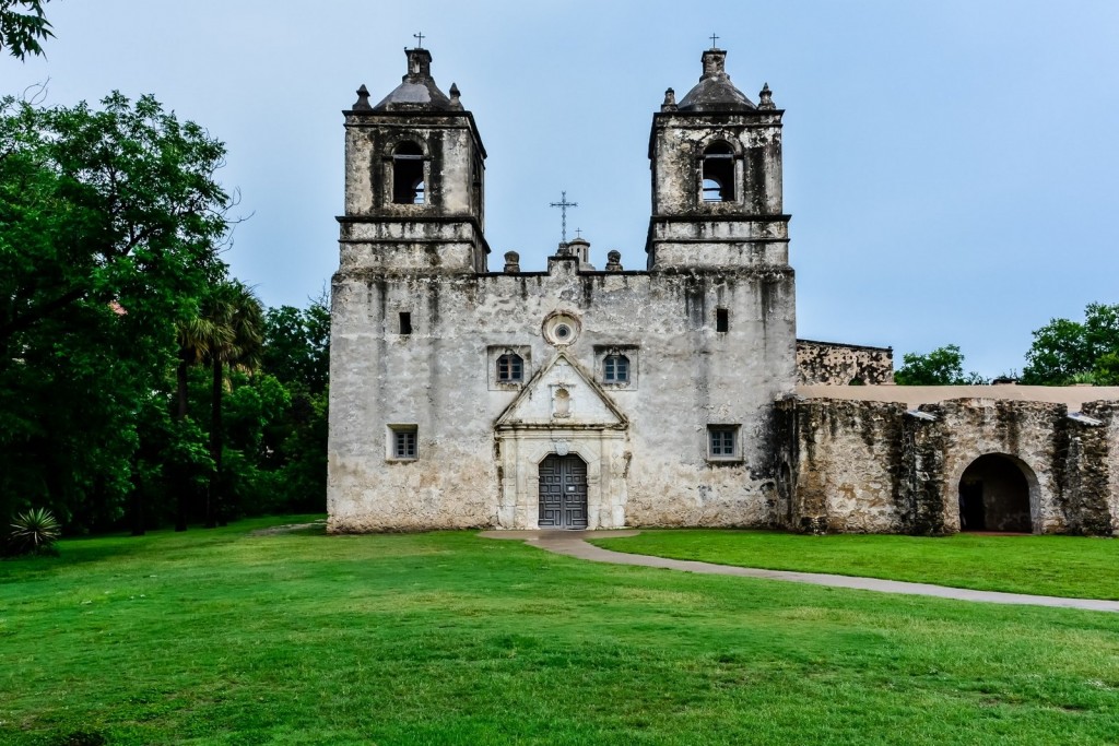 Mission Concepción church exterior