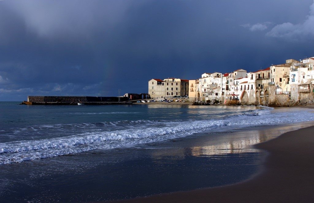 blue_winter_-_cefalu_-_italy_2015-2