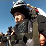 Une femme de 102 ans fait du base jump et elle Kiffe