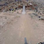 [Vertige] La descente VTT la plus dangereuse au monde filmée en GoPro