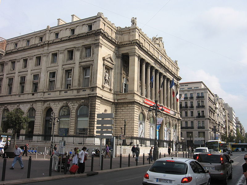 800px-Marseille_Canebière_and_Palais_de_la_Bourse[1]