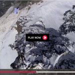 Le survol en wingsuit de l’aiguille du Midi laisse les touristes sans voix