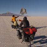 Tour du monde en parapente à vélo et voilier stop, sans moyens motorisés (2008 – 2016)