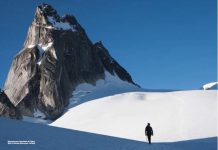 Préparatifs de voyage pour un trek en Russie