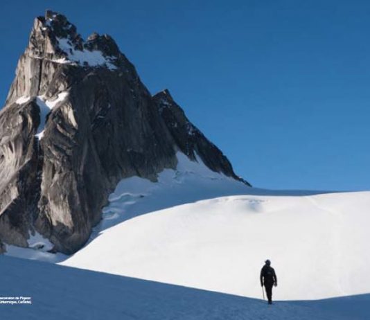 Préparatifs de voyage pour un trek en Russie