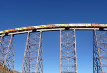 Pendant un an, un français fait le tour du monde en train