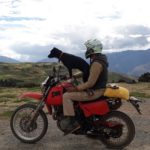 Un français réalise un voyage en moto de plus de 15 000 kilomètres en compagnie de sa chienne