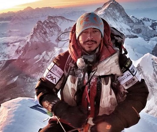 L’alpiniste Nirmal Purja (Nims Dai) a réussi à gravir les 14 x 8.000 de la planète en moins de sept mois