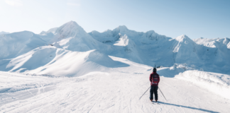 Ski de randonnée et séjour en famille : c’est possible dans les Pyrénées !